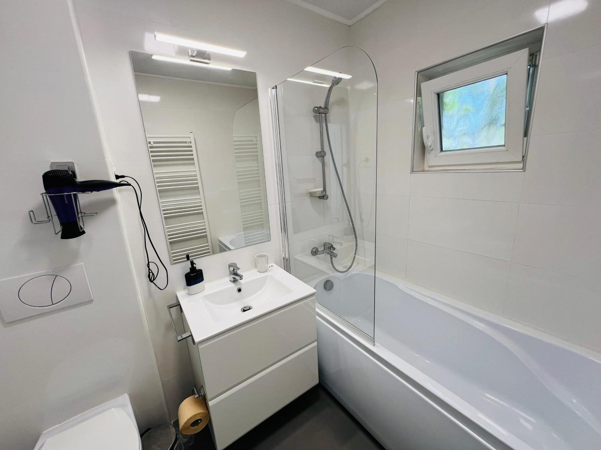 The White Pearl Apartment Oradea Luaran gambar